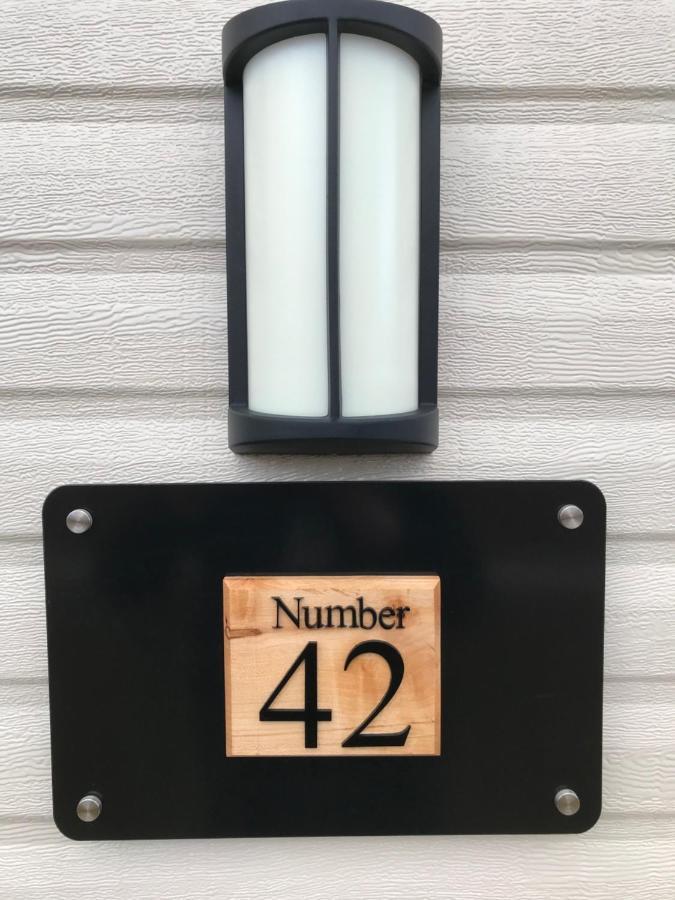 Number 42 @ Lilliardsedge Villa เจ๊ดบะระ ภายนอก รูปภาพ